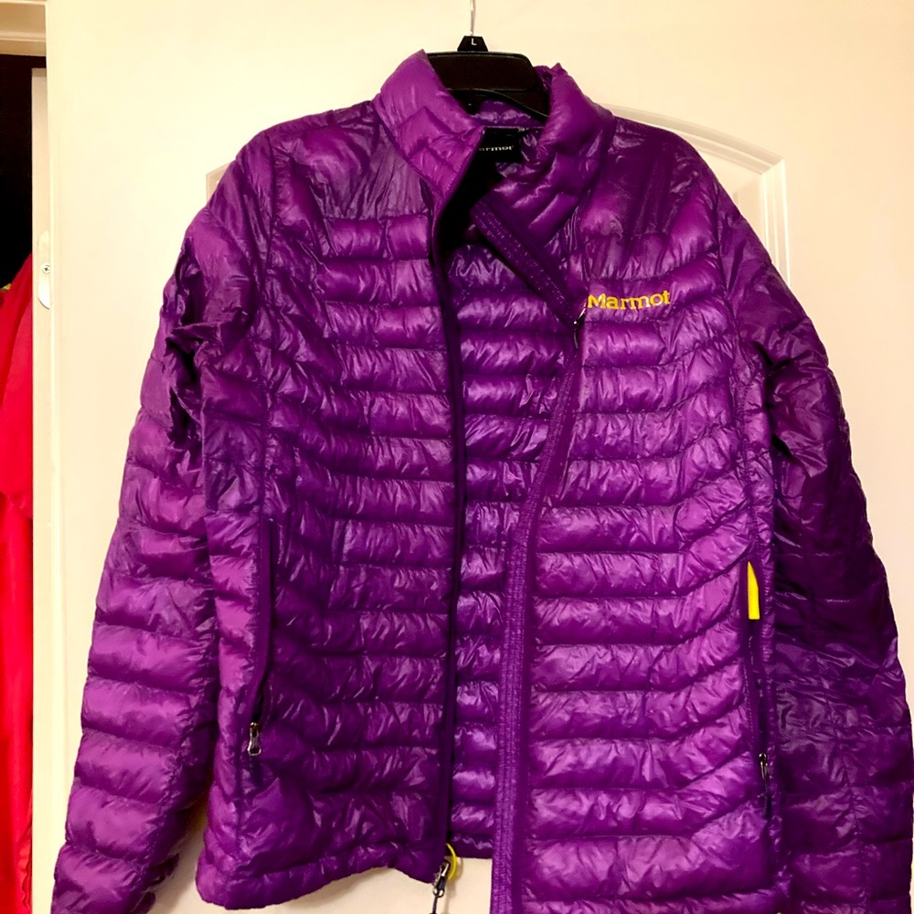 Women’s Marmot lightweight packable puffer coat